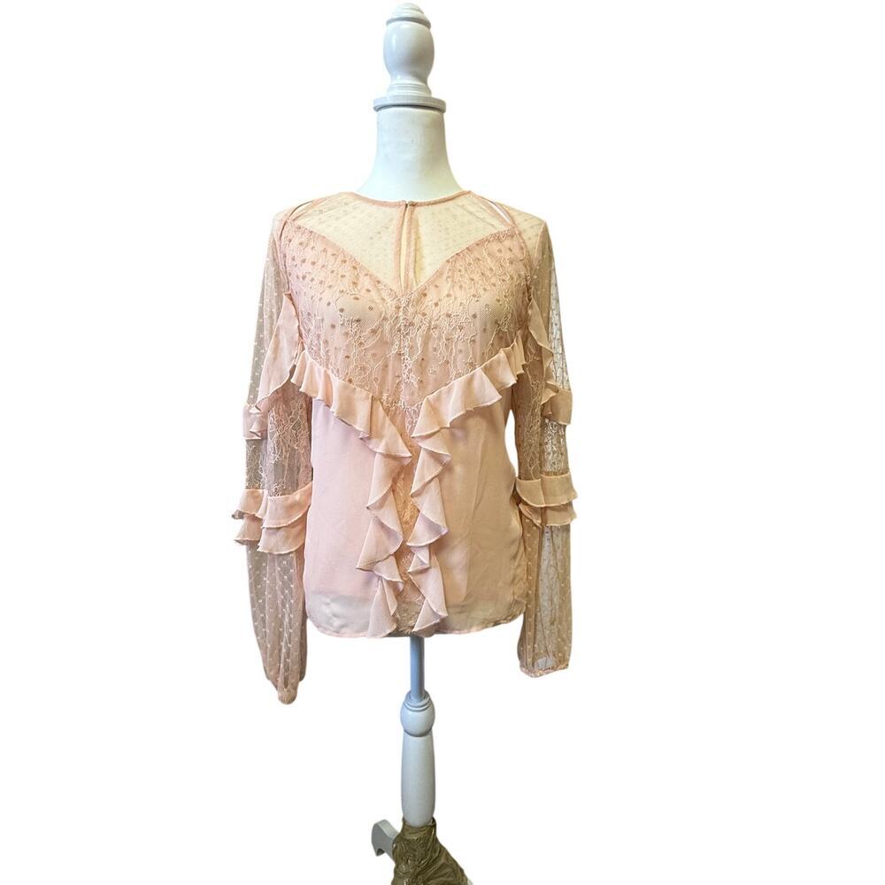 GUESS romantic lace and ruffled light pink long sleeve blouse womens large